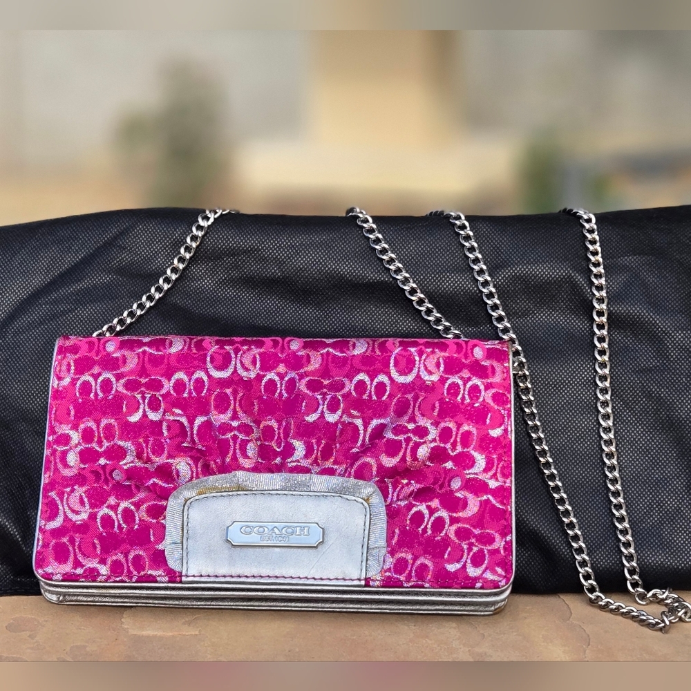 Coach Pink and Silver Vintage 2009 Wallet With Shoulder Strap - Picture 11 of 12